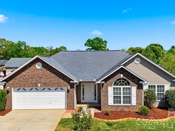 1834 Terrain Dr NW, Conover, NC 28613