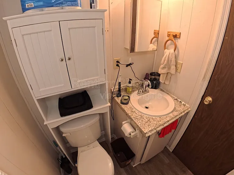 Stonecrest Rentals — Photo 9