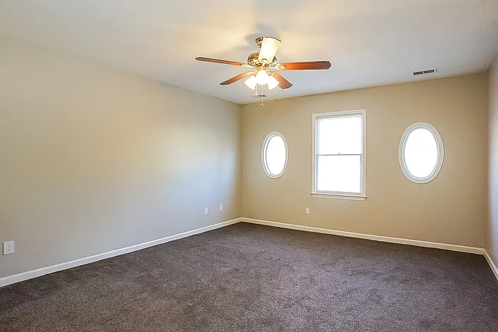 Building Photo - 2323 Casaba Dr