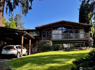 10524 SE 32nd St, Bellevue, WA