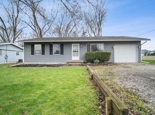 8224 Pine Ave, Downs, IL 61736