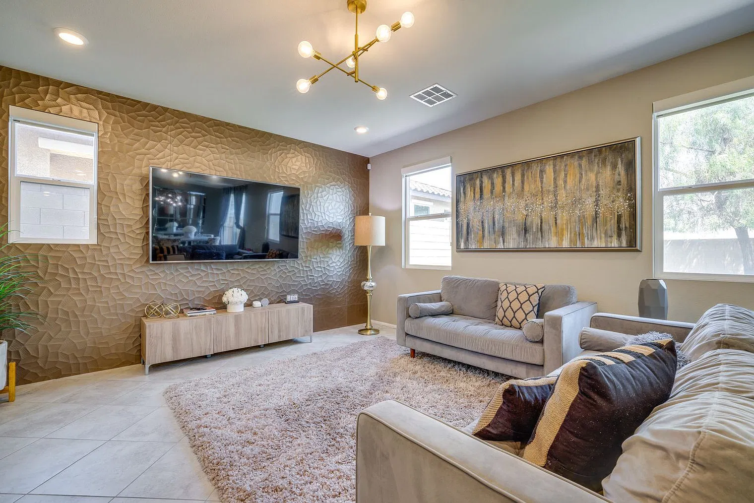 3 bed, 2.0 bath, 1797 sqft, $3,664 — Photo 1