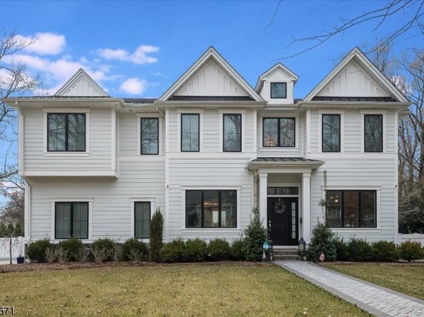 77 Andover Ter Glen Rock Nj 07452 Zillow