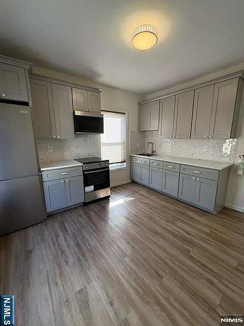 1 bed, 1.0 bath, $1,650 — Photo 4