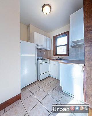 3rd image of 199 17th St #1
