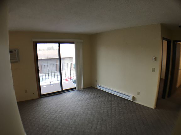 4th image of 1151 Prairie Pkwy APT 6