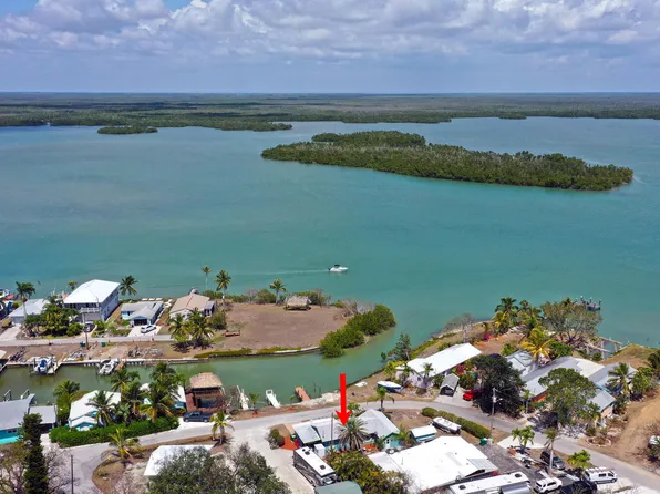203 Goodland Dr E, Goodland, FL 34140