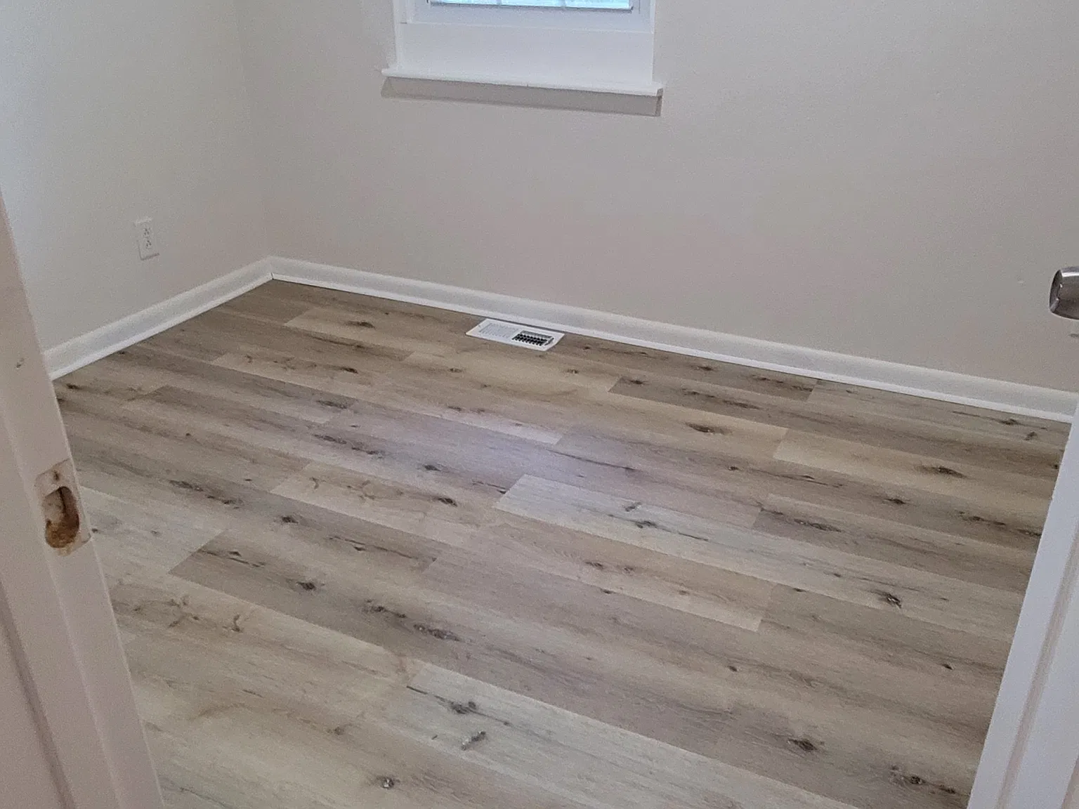 1929 Vantage Point Pl — Photo 4