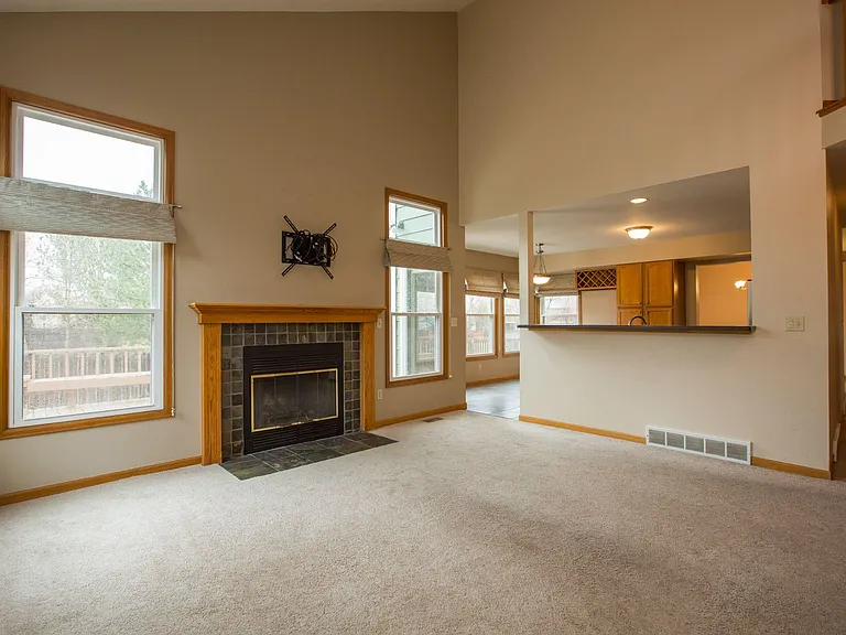 4405 Monte Carlo Dr — Photo 2