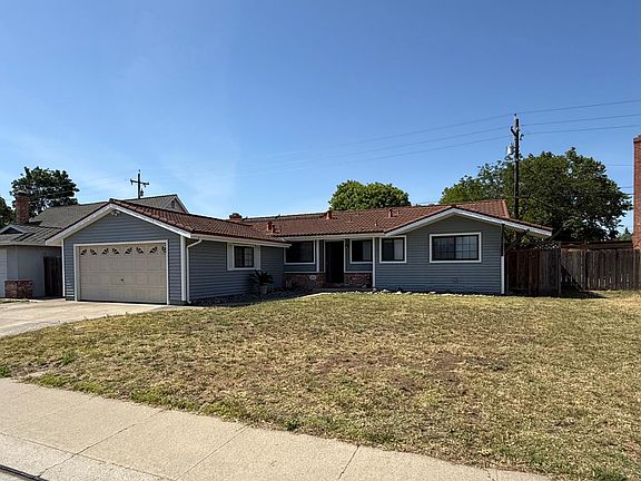 3rd image of 1064 Tioga Way
