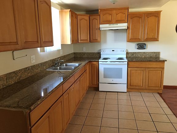 4th image of 3053 W Teranimar Dr