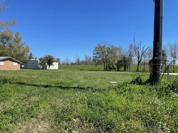 14832 River Rd, Hahnville, LA 70057