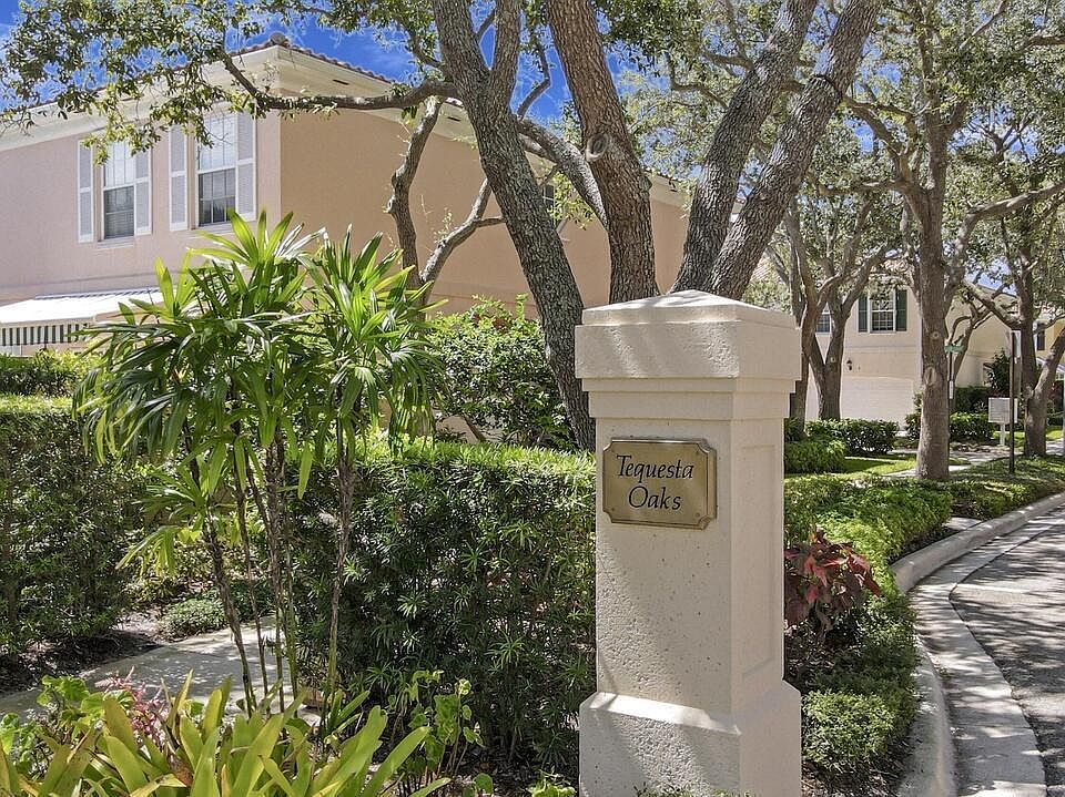 32 Laurel Oaks Cir, Tequesta, FL 33469 Zillow