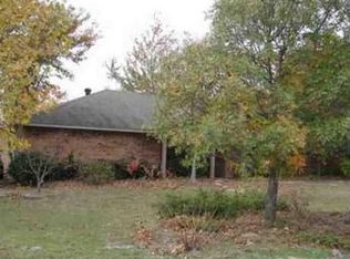 100 Maranatha Cir, Edgewood, TX 75117