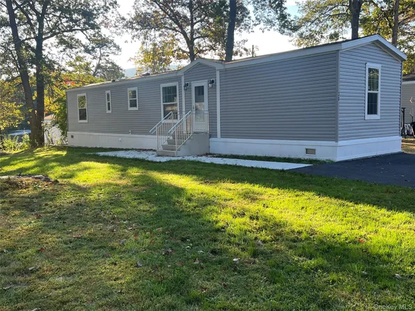 30 Shelley Lane, Wurtsboro, NY 12790