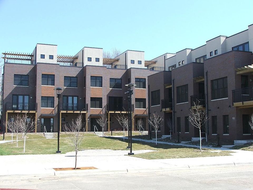 Delano's latest 8 new rowhomes!
