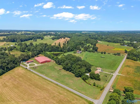 54 Shelton Rd, Fayetteville, TN 37334