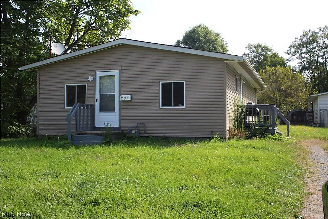 735 Lener Ave SW photo 1