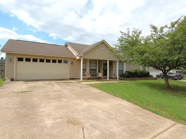 1205 Opal Cir, Van Buren, AR 72956