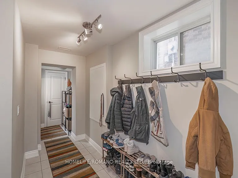 100 Falstaff Ave — Photo 20