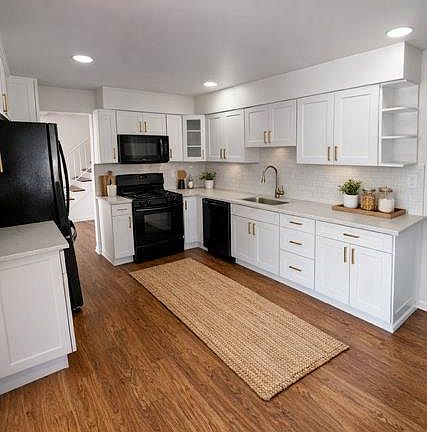 2nd image of 1363 River Rd