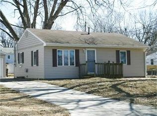 704 E 23rd St S, Newton, IA 50208