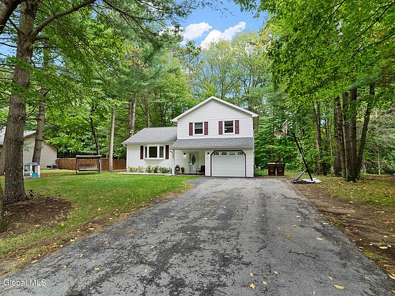 2nd image of 109 Wineberry Ln