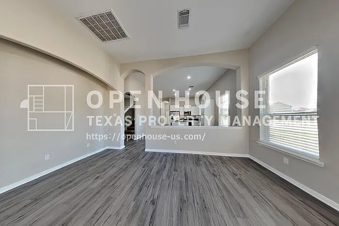 3218 Clayton Terrace Dr — Photo 3