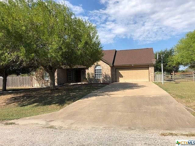 1st image of 461 Crest Circle Dr