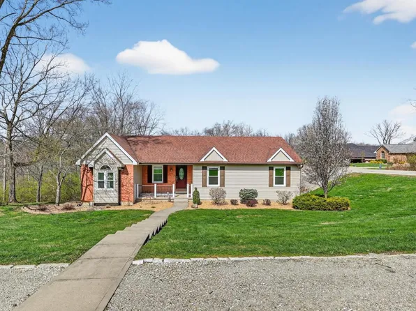 627 Hickory Rd, Lawrenceburg, IN 47025