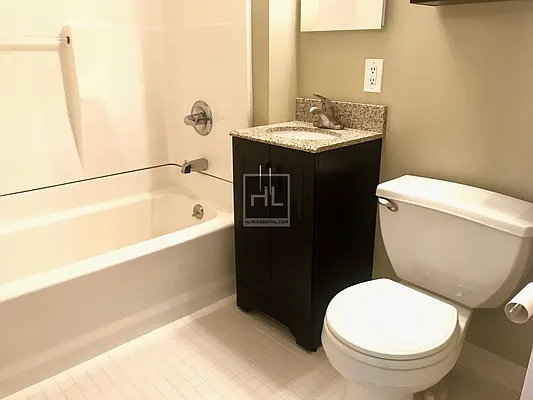 Rented by Highline Residential | media 35