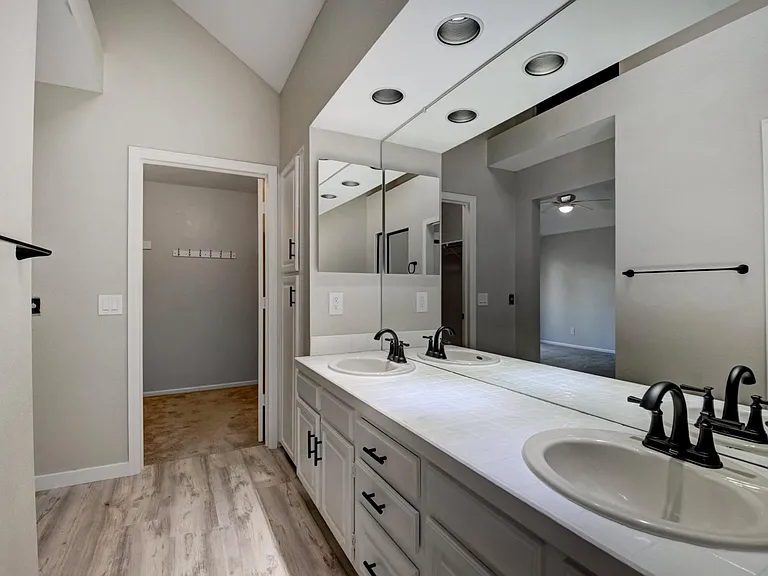 4565 E Mexico Ave — Photo 15