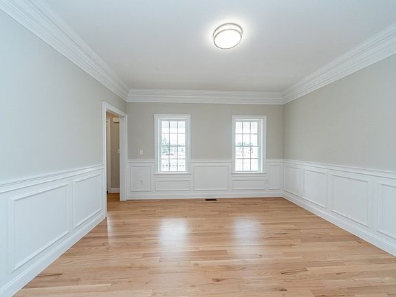 4th image of 17 Daisy Ln