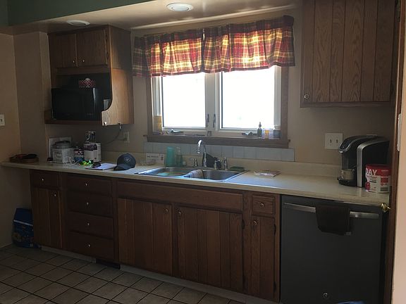 4th image of 337 11th St