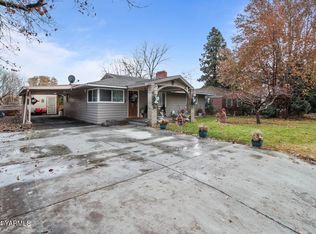 915 S 29th Ave, Yakima, WA