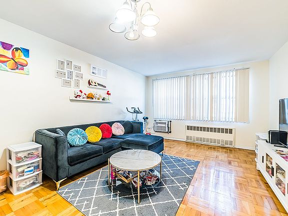 3rd image of 9230 56th Ave APT 1F