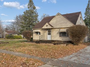 1919 51st St, Des Moines, IA 50310