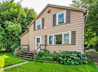 1762 Kenyon Rd, Ontario, NY 14519