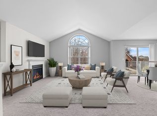 28346 Adler Park Dr S #246, New Baltimore, MI