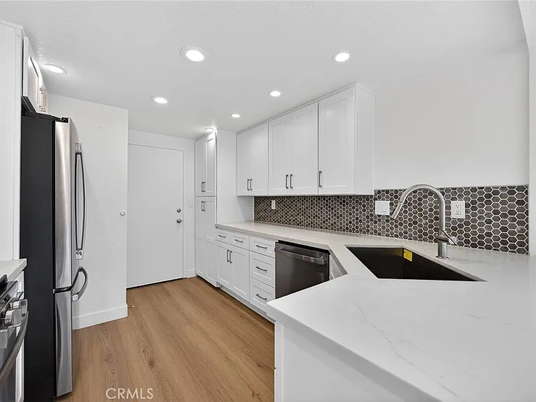 23412 Highcrest Rd — Photo 8