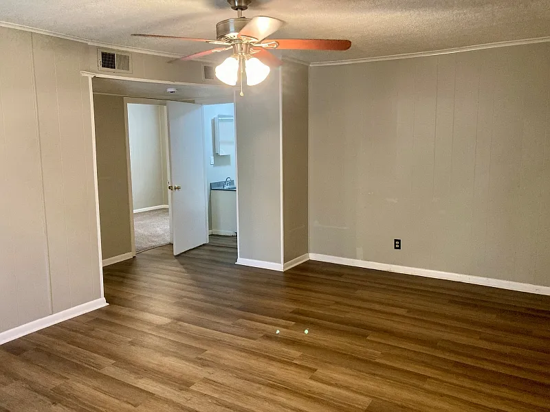 Building Photo - 117 Parkburg Rd #A