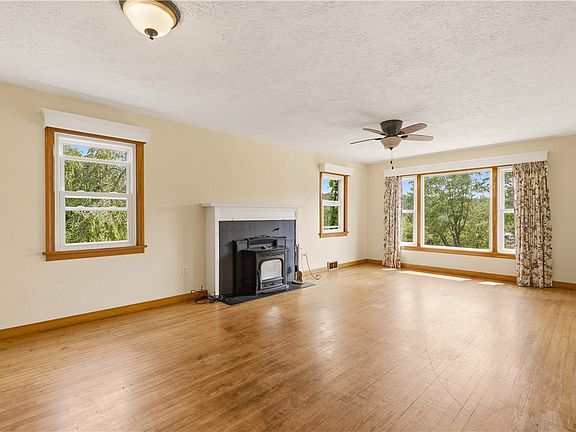 3rd image of 3224 Berlin Plank Rd