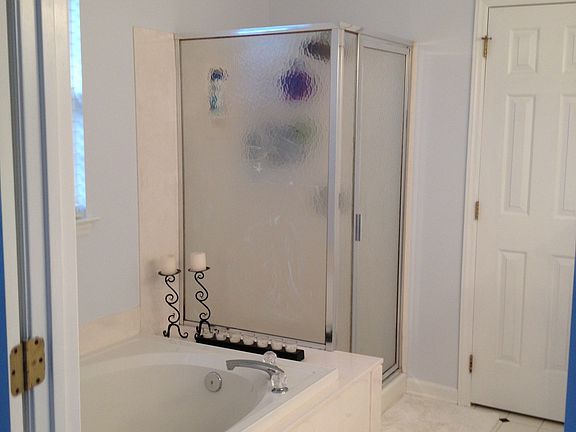 Garden tub, dual vanities