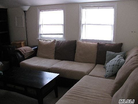 5th image of 103 Pacific Blvd APT 2