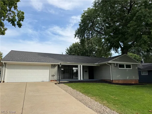 6351 Springwood Rd, Parma Heights, OH 44130