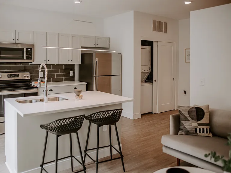 Industry Columbus Apartments — Photo 16
