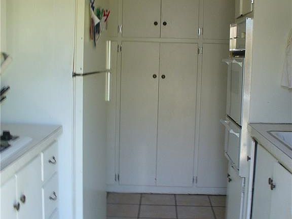 3rd image of 5314 Woodrow Ave #A