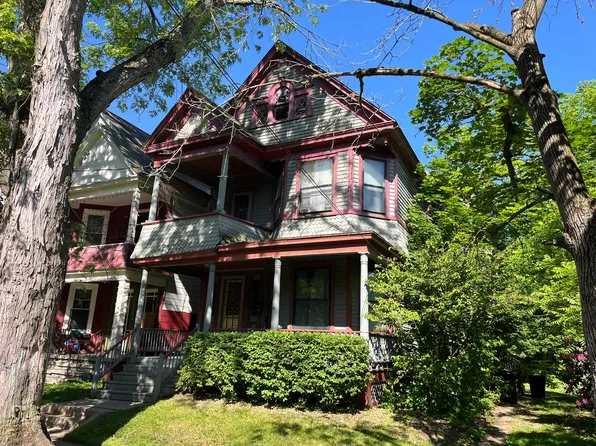 1063 University Pl Floor 2, Schenectady, NY 12308