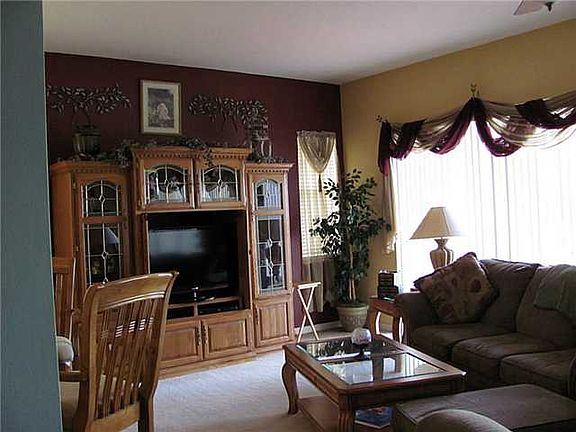 3rd image of 163 NW Swann Mill Cir
