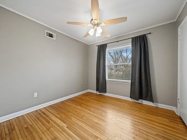 1073 Ivy Rd — Photo 18